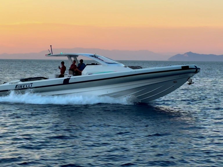 Location à Castellammare di Stabia - Pirelli Pirelli 50 EFB sur SamBoat