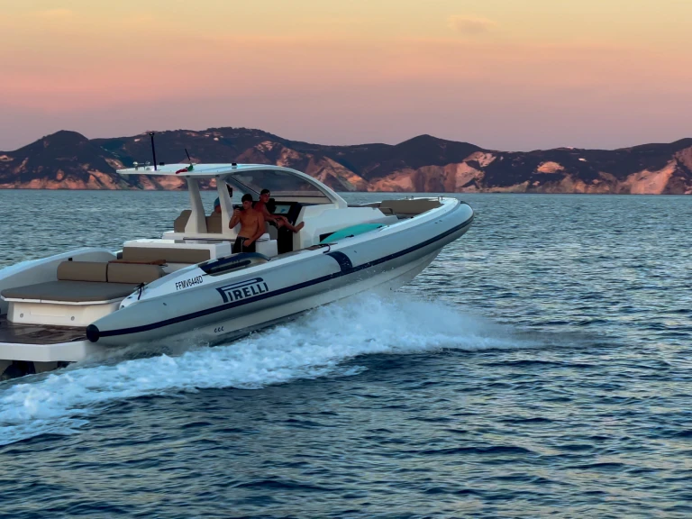 Location bateau Castellammare di Stabia pas cher Pirelli 50 EFB