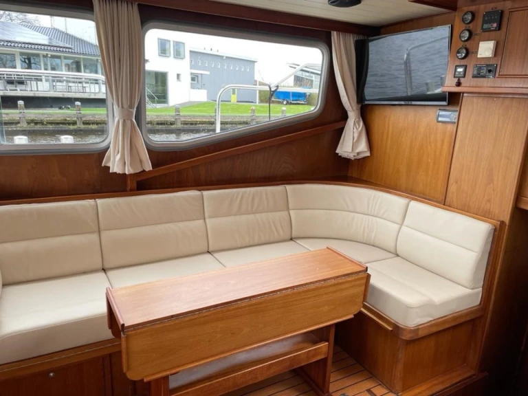 Location Bateau à moteur à Akkrum -  Hemmes 1400