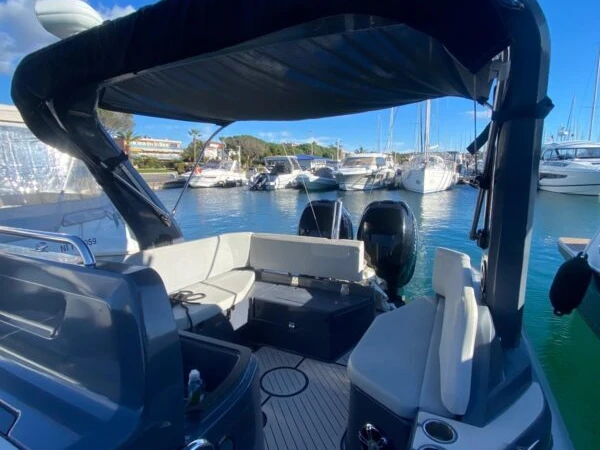 Location Semi-rigide à Saint-Raphaël - Zodiac Medline 9