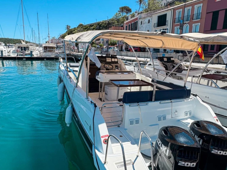 Location à Port Mahon - Jeanneau Cap Camarat 9.0 CC sur SamBoat
