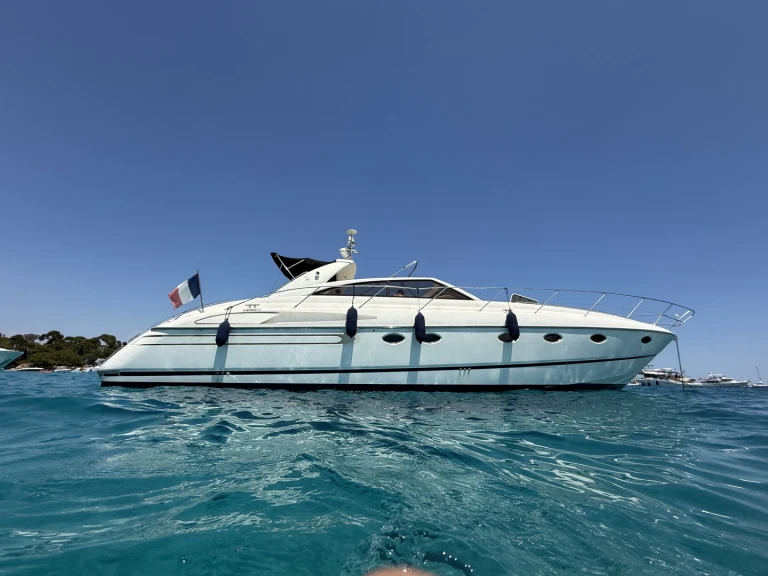 Louez un Princess Princess V52 à Cannes