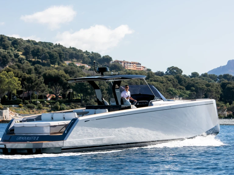 Location à Cannes - Pardo Yachts Pardo 43 sur SamBoat