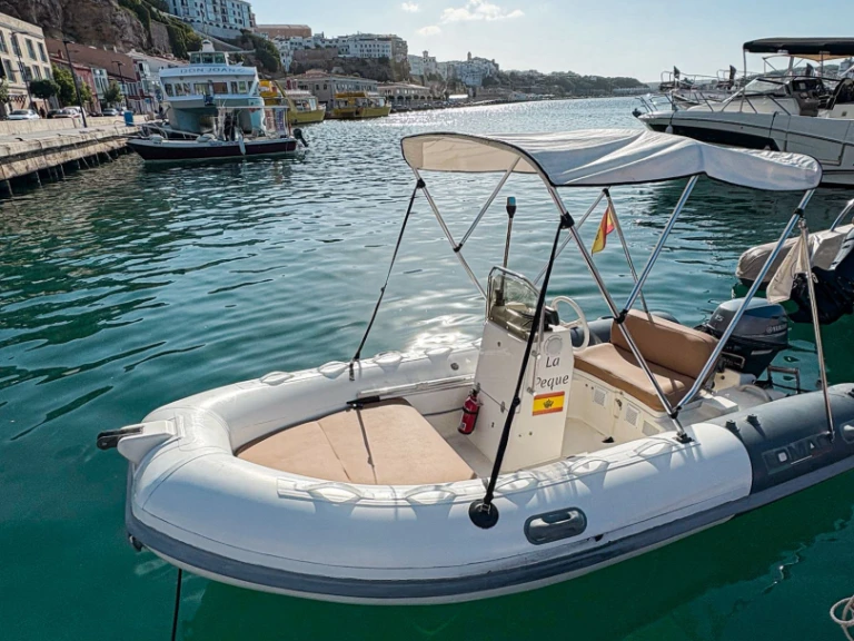 Louez un Lomac Lomac 400 Open GL à Port Mahon