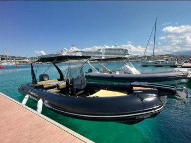 Alquiler de embarcaciones Capelli Tempest 770 enAjaccio en Samboat