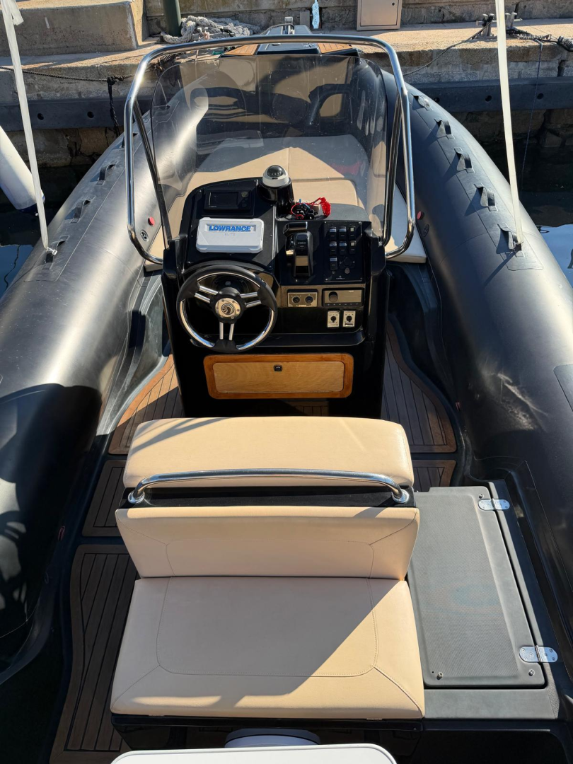 Location Semi-rigide Capelli avec permis