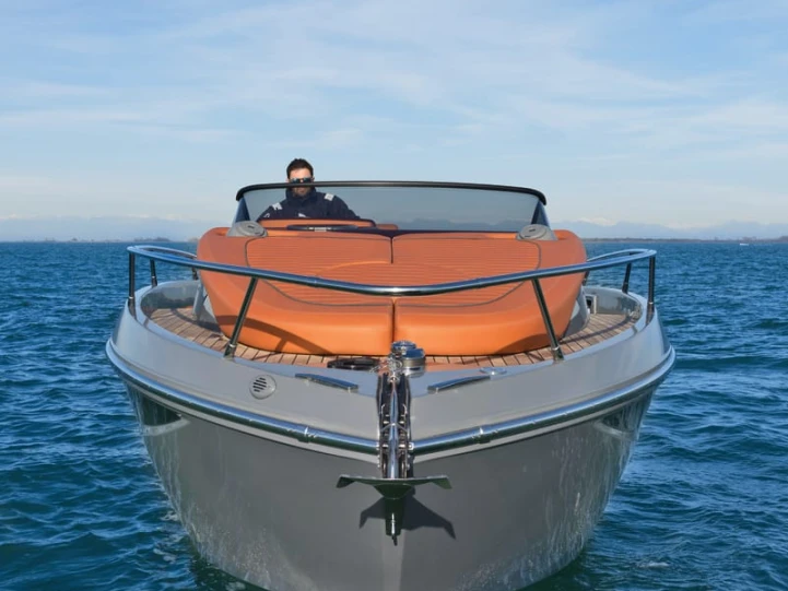 Location Bateau à moteur à Olbia - Cranchi E30
