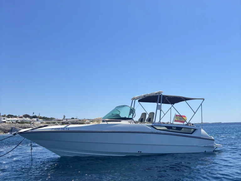 Location bateau Monterey 264 fs à Port Mahon sur Samboat
