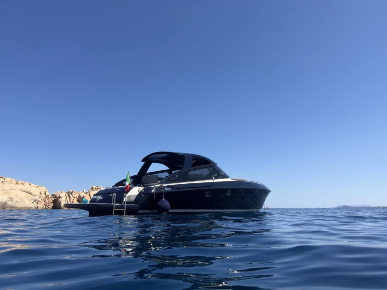 Location Bateau à moteur à Poltu Quatu - Baia 48
