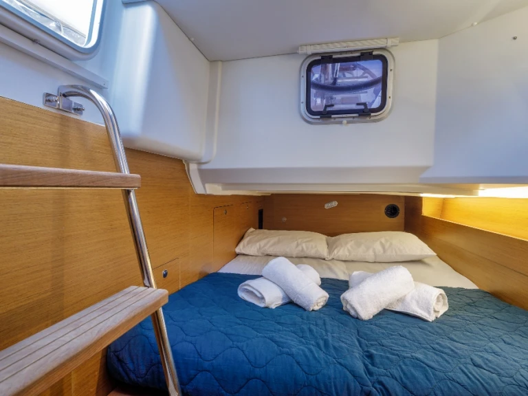 Louez un Jeanneau Sun Loft 47 à Nidri