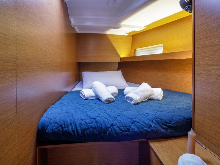 Location bateau Nidri pas cher Sun Loft 47