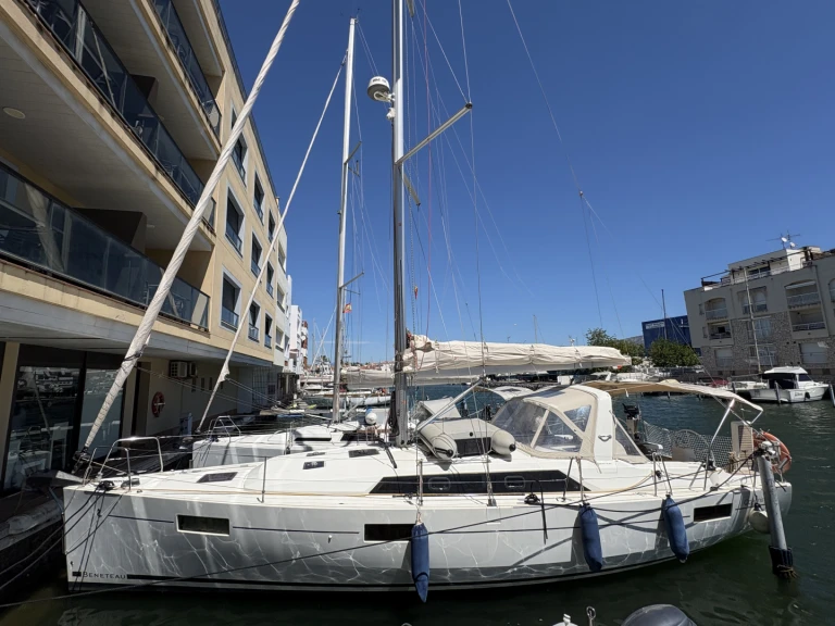 Location à Empuriabrava - Bénéteau Oceanis 41.1 sur SamBoat