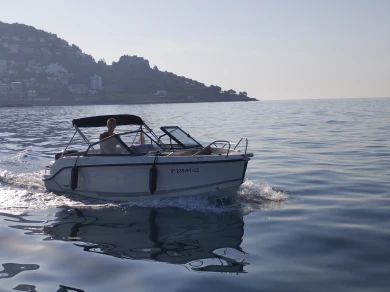 Bootverhuur Palamós goedkoop Activ 555 Bowrider