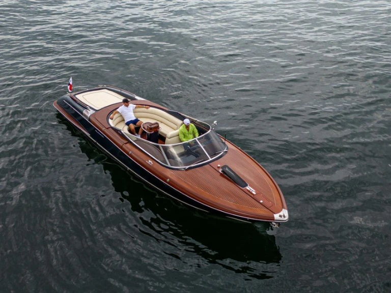 Location bateau Riviera 33' à Panama City Beach sur Samboat