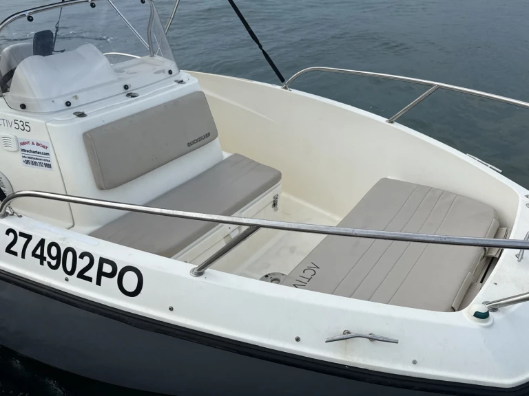 Location Bateau à moteur Quicksilver avec permis