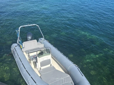 Location bateau Bombard Explorer 640 à Concarneau sur Samboat