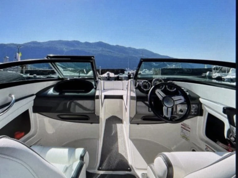 Location bateau Sea Ray Sea Ray 190 Sport à Aix-les-Bains sur Samboat