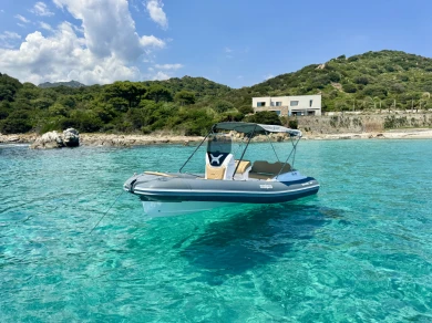 Bootverhuur Salpa Salpa Soleil 18 in Villasimius via SamBoat