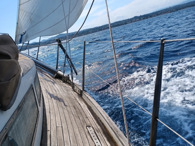 Location bateau Saint-Laurent-du-Var pas cher OPUS 34