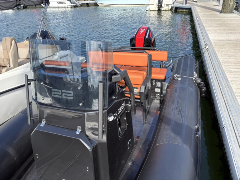 Location bateau Ouistreham pas cher Navigator 22