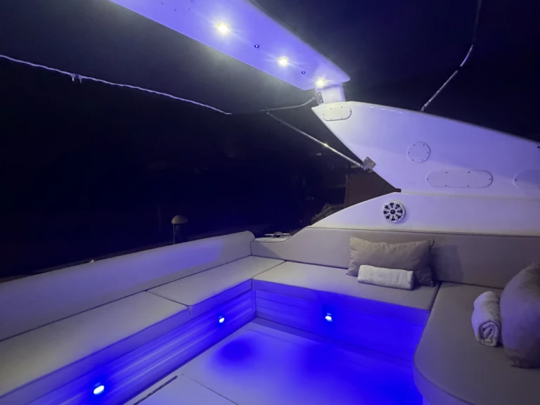 Location Bateau à moteur à Terracina - Trojan Carver 440