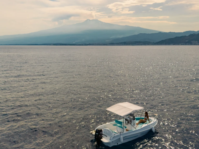 Location bateau blumax 19 pro Blumax 19 Pro à Taormina sur Samboat