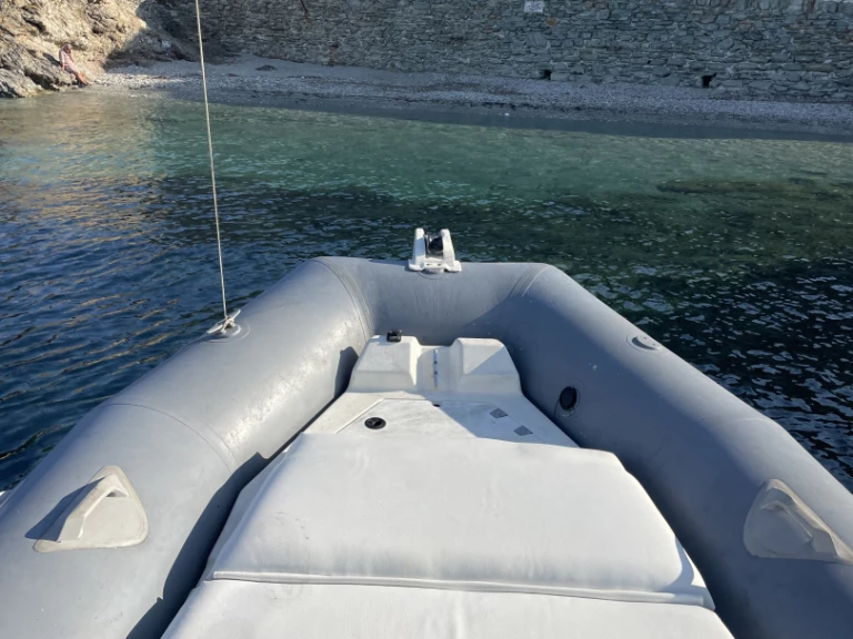 Location Semi-rigide à Six-Fours-les-Plages - Zodiac Medline I