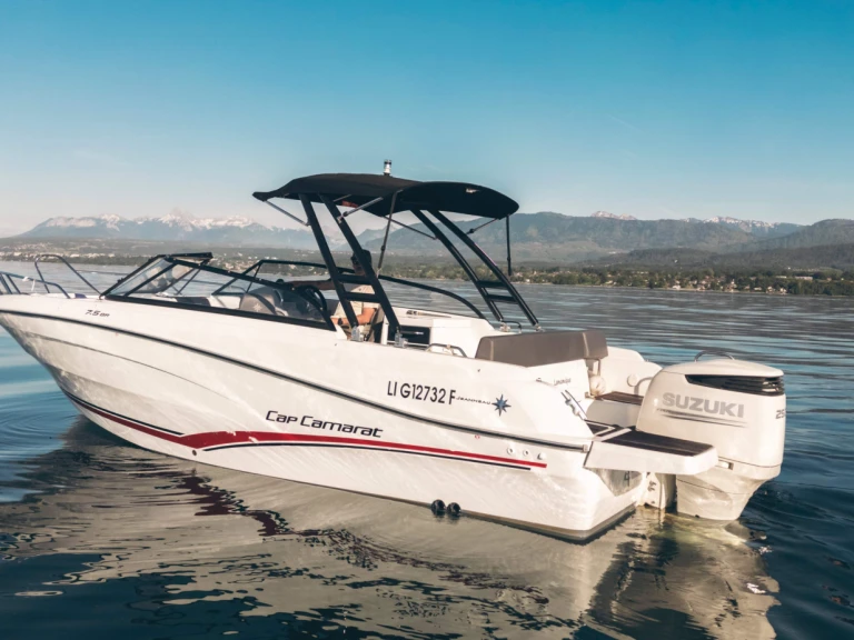 Louer Bateau à moteur avec ou sans skipper Jeanneau à Sciez