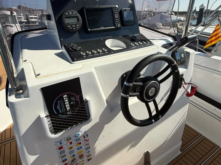Bateau à moteur à louer à l'Escala au meilleur prix
