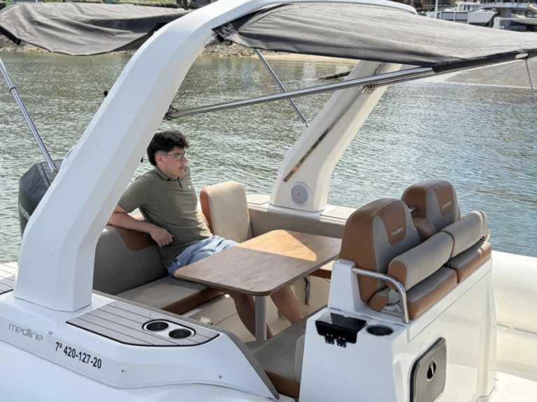 Louez un Zodiac Medline 7.5 à Arcachon