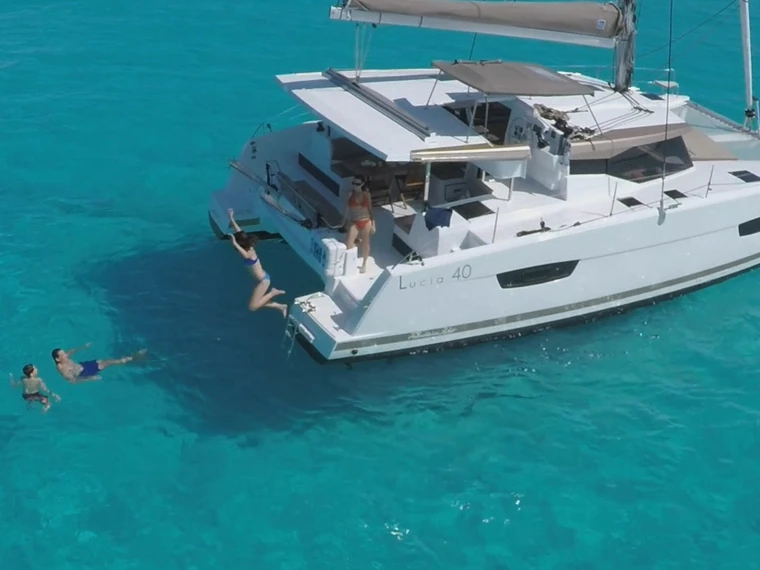 Catamaran à louer à Cannes au meilleur prix