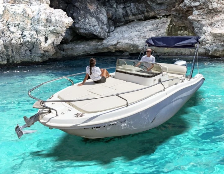 Location bateau Allegra 21 SUN à Cala d'Or sur Samboat