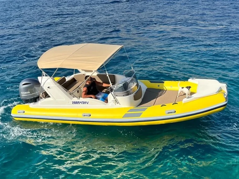 Location bateau Hvar pas cher B23F