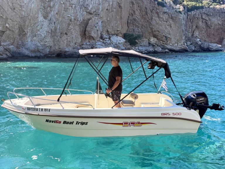Bateau à moteur à louer à Heraklion Municipality au meilleur prix