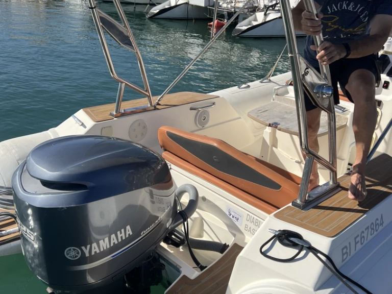 Capelli Tempest 700 a louer à Marseille