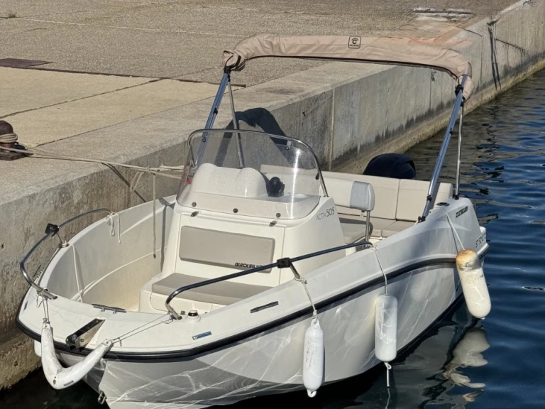 Bateau à moteur à louer à Marseille au meilleur prix