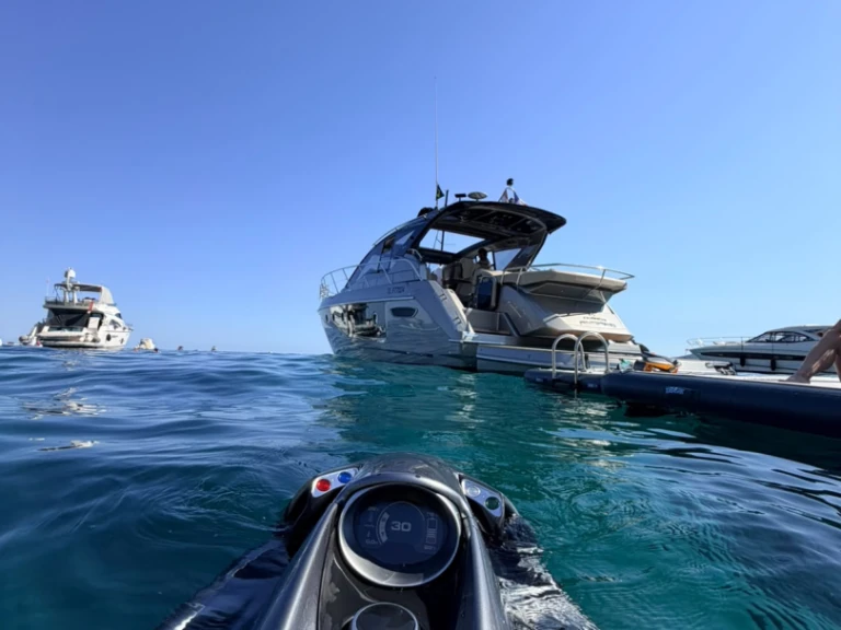 Location Bateau à moteur à Port de Nice - Cranchi Cranchi M44 HT