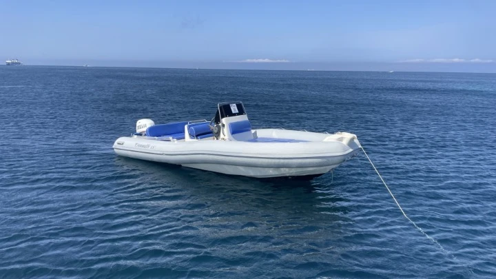 Louer Semi-rigide avec ou sans skipper Marlin Boat à Trapani