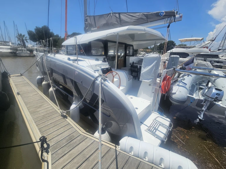 Louez un Bénéteau Excess 11 à Arzon