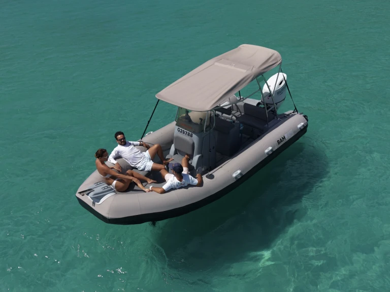 Location bateau Saint Martin pas cher Lux 655