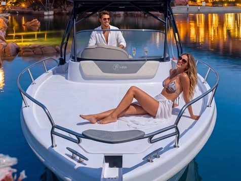 Location à Italie - Saver Saver 750 Cabin  sur SamBoat