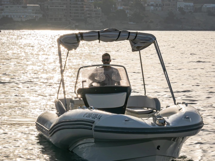 Location Semi-rigide Zodiac avec permis