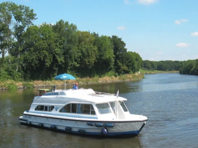 Location bateau Le Boat Tango à Castelnaudary sur Samboat