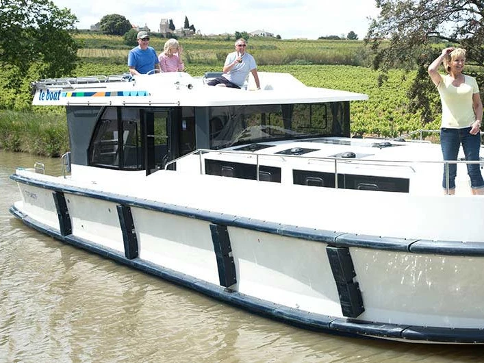 Louer Bateau à moteur avec ou sans skipper Le Boat à Trèbes