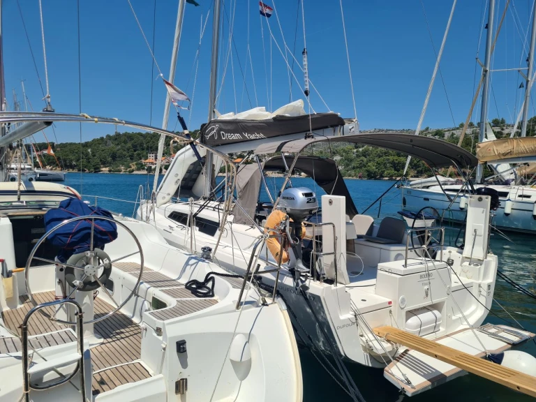 Louer Voilier avec ou sans skipper Dufour à Zaton