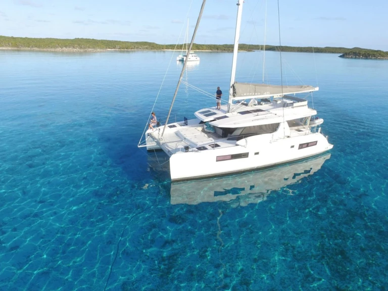 Louez un Leopard Catamarans / Robertson & Caine Leopard 45 à Procida
