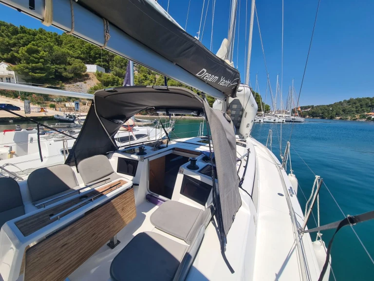 Location bateau Dufour Dufour 37 à Zaton sur Samboat