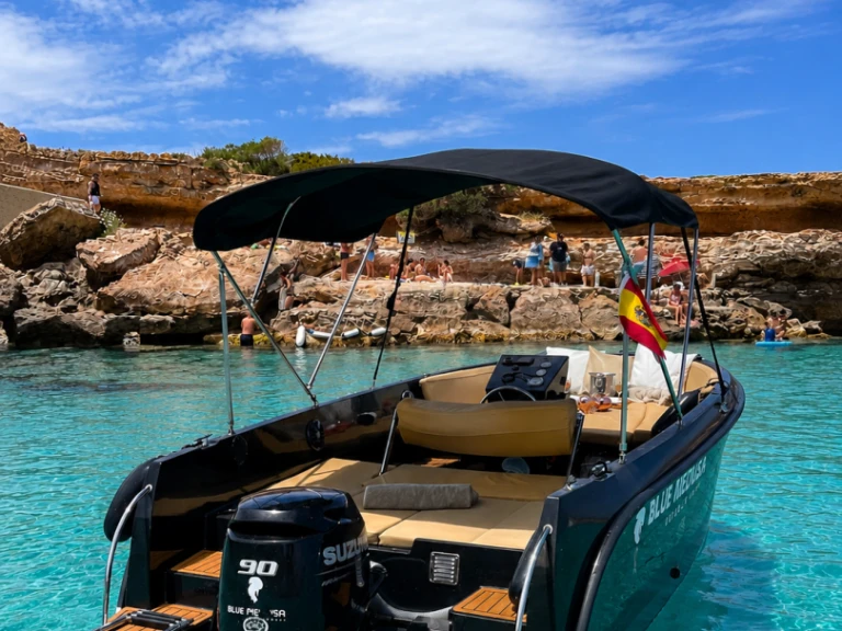 Louer Bateau à moteur avec ou sans skipper Mareti à Ibiza (Ville)
