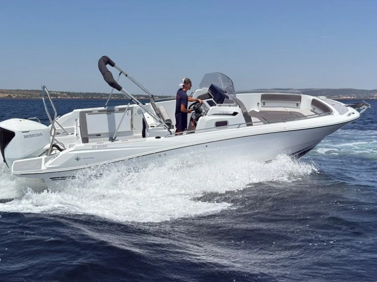 Location à Mèze - Jeanneau Cap Camarat 7.5 CC sur SamBoat