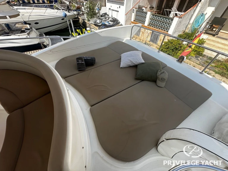Location bateau Roses pas cher Azimut 55 Fly